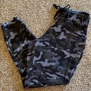 EXPRESS Camo Joggers